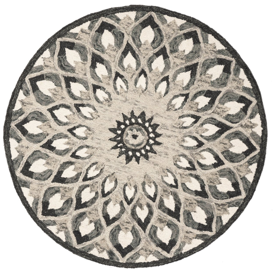 SAFAVIEH Novelty NOV603H Handmade Charcoal / Ivory Rug Image 4