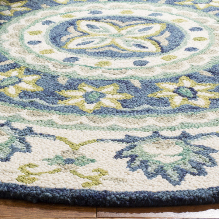 SAFAVIEH Novelty NOV606M Handmade Ivory / Blue Rug Image 3