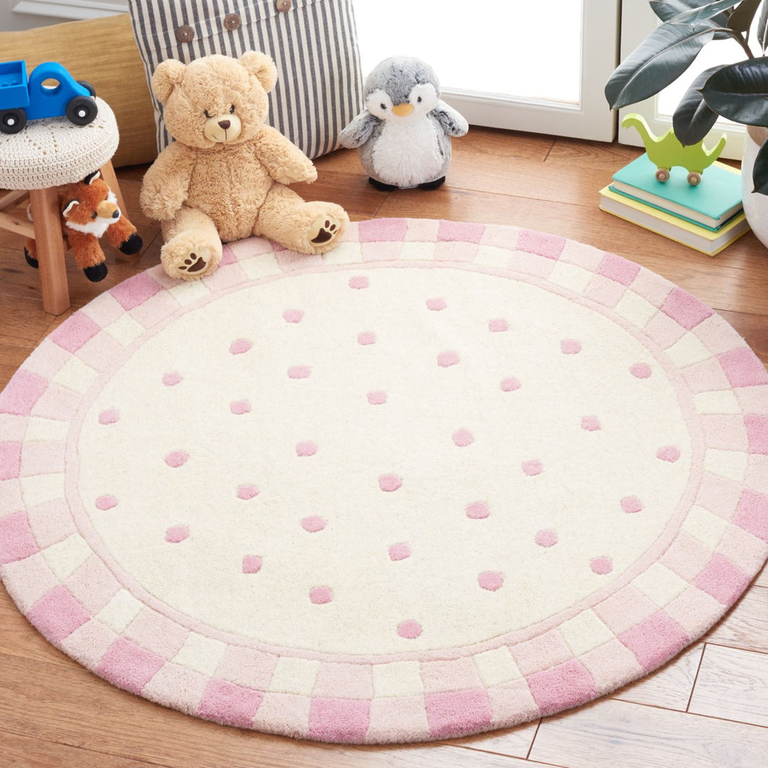 SAFAVIEH Novelty NOV411A Handmade Ivory / Pink Rug Image 2