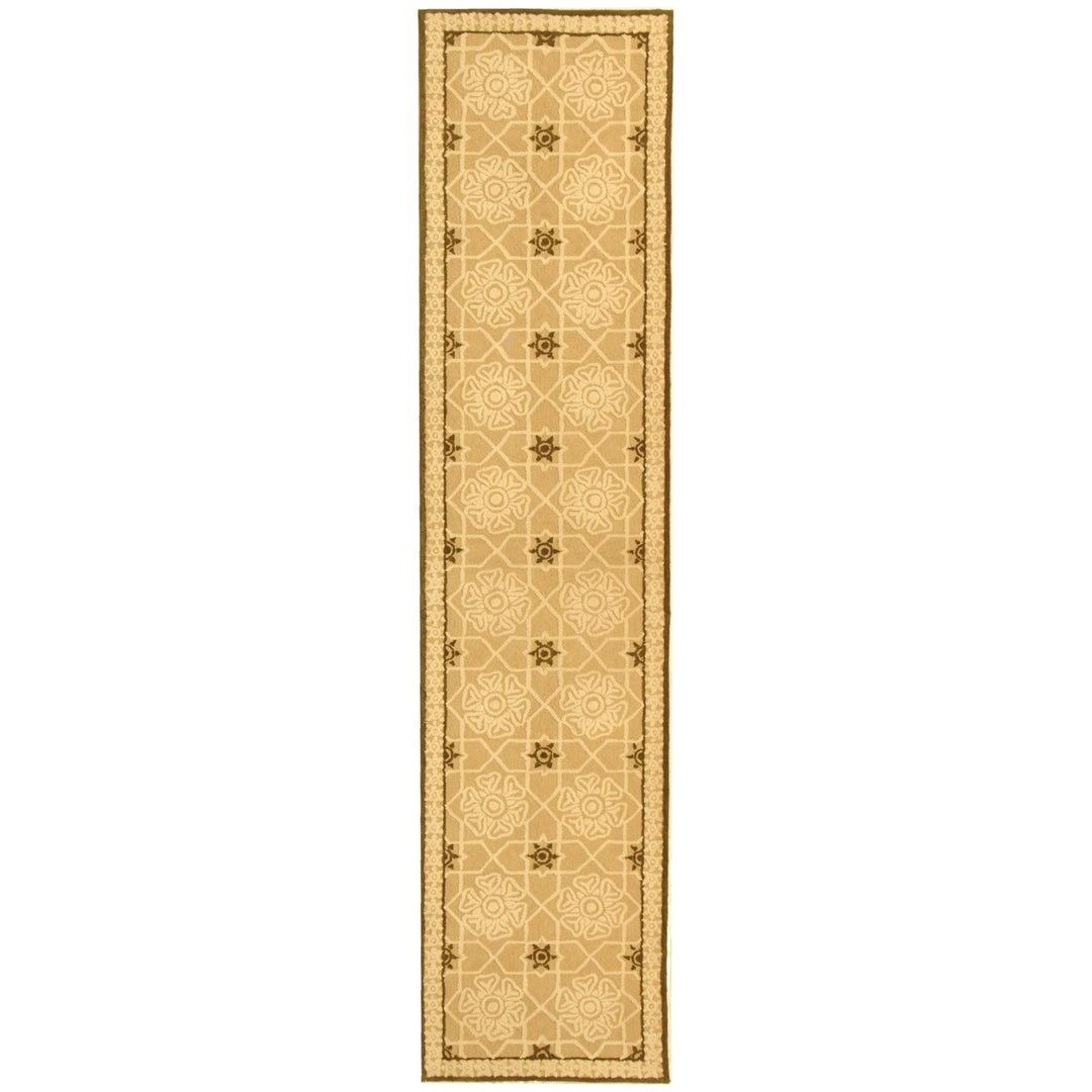 SAFAVIEH Newport NPT423A Hand-hooked Creme / Ivory Rug Image 1