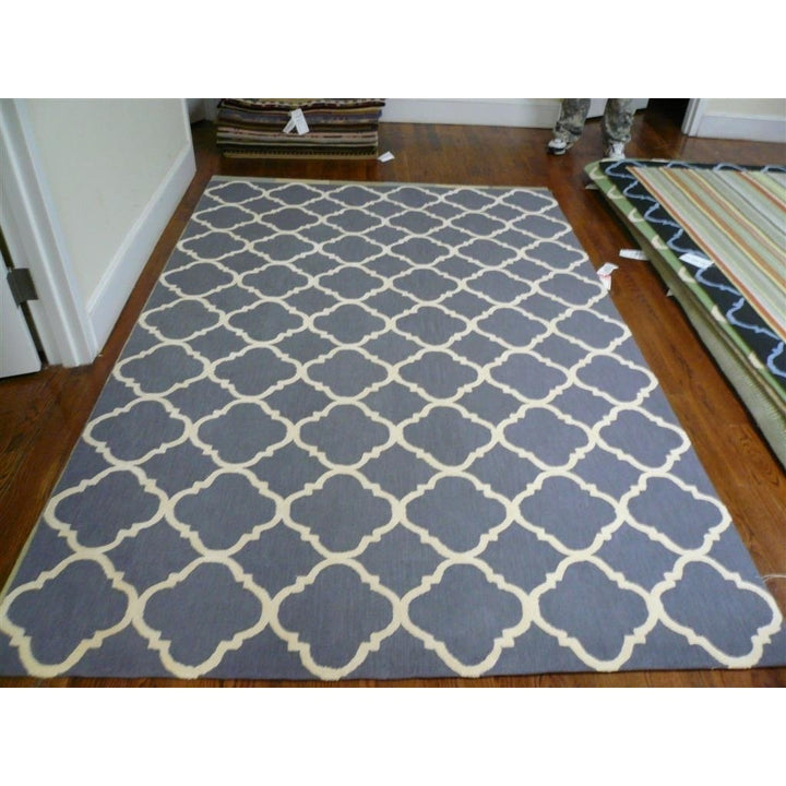 SAFAVIEH Newport NPT430A Hand-hooked Grey / Ivory Rug Image 10