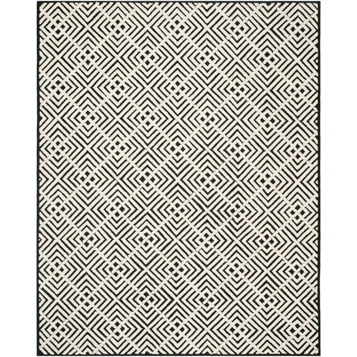 SAFAVIEH Newport NPT436B Hand-hooked Black / White Rug Image 1