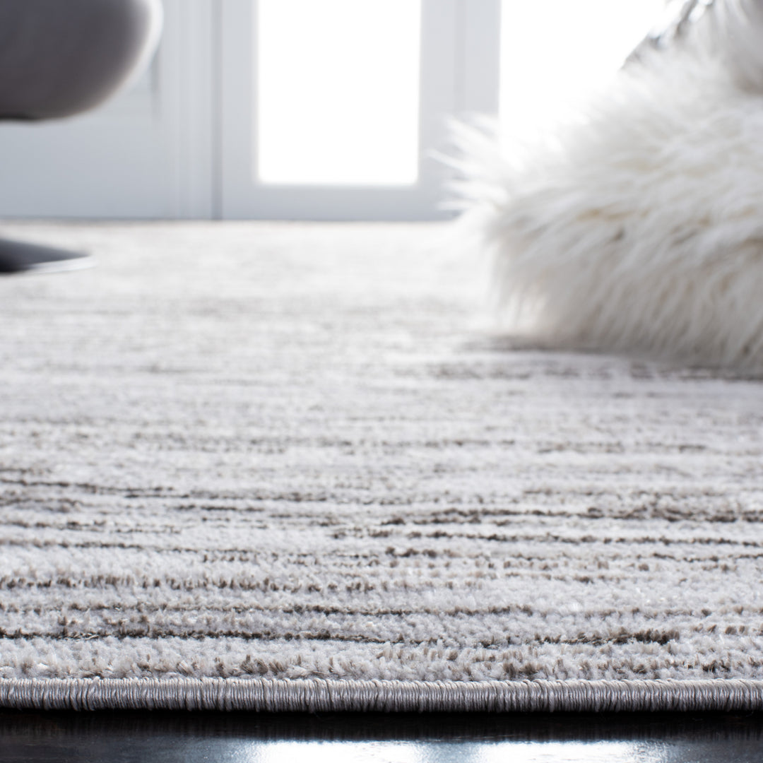 SAFAVIEH Orchard Collection ORC668H Grey / Light Grey Rug Image 8