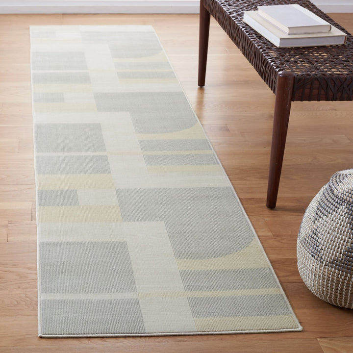 SAFAVIEH Orwell Collection ORW301F Grey / Beige Rug Image 3