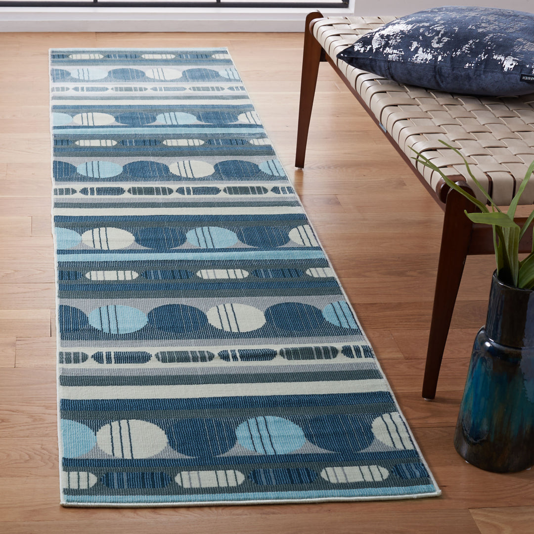 SAFAVIEH Orwell Collection ORW367G Grey / Blue Rug Image 3