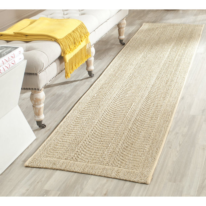 SAFAVIEH Palm Beach PAB322A Handmade Desert Sand Rug Image 2