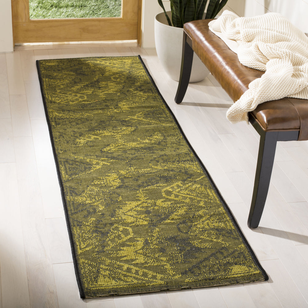 SAFAVIEH Palazzo Collection PAL122-56C10 Black / Green Rug Image 2