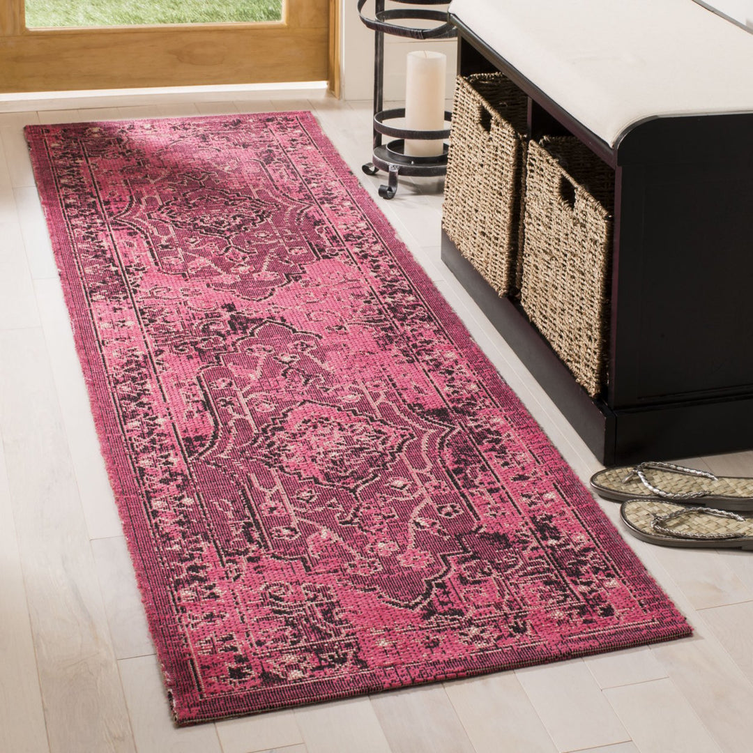 SAFAVIEH Palazzo Collection PAL128-9033 Fuchsia/Black Rug Image 2