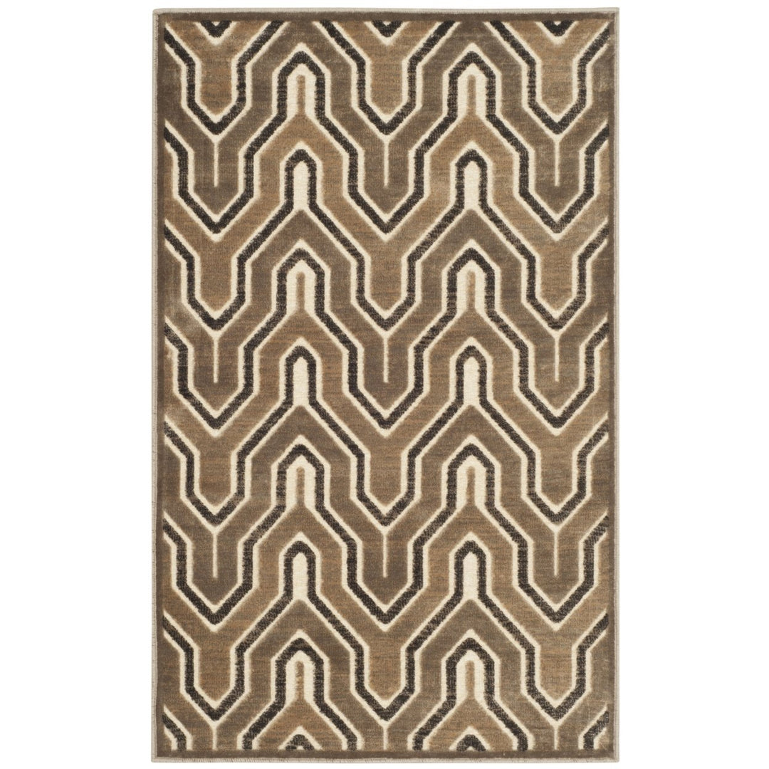 SAFAVIEH Paradise Collection PAR352-3240 Camel / Cream Rug Image 1