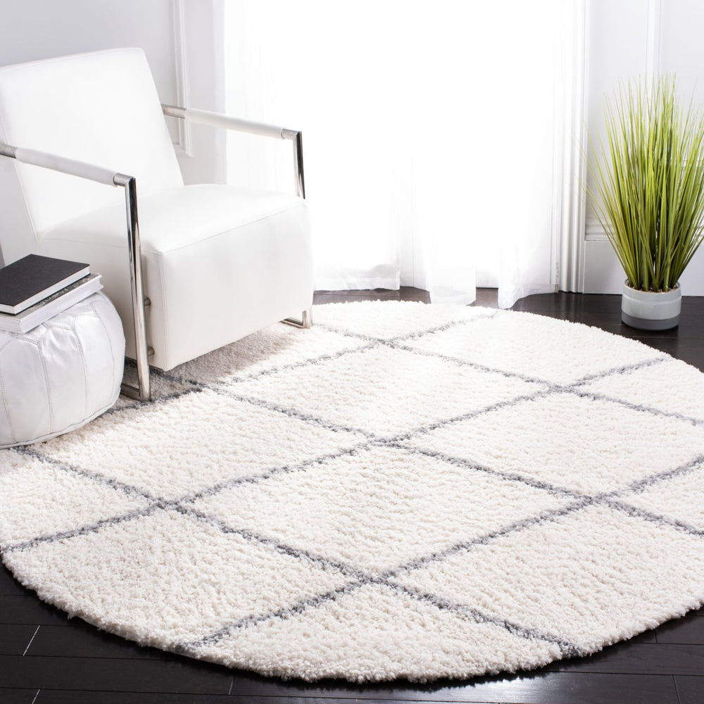 SAFAVIEH Parma Shag Collection PMA515A Cream / Grey Rug Image 2