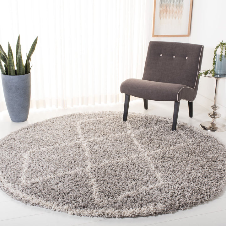 SAFAVIEH Pro Lux Shag Collection PLX435F Grey / Cream Rug Image 2