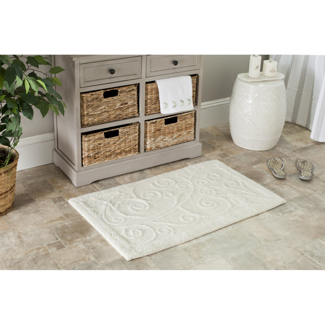 SAFAVIEH Plush Bath PMB637N Natural / Natural Rug Image 1