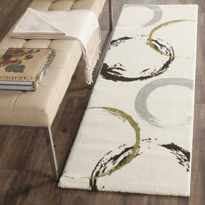 SAFAVIEH Porcello Collection PRL3723A Ivory / Green Rug Image 2