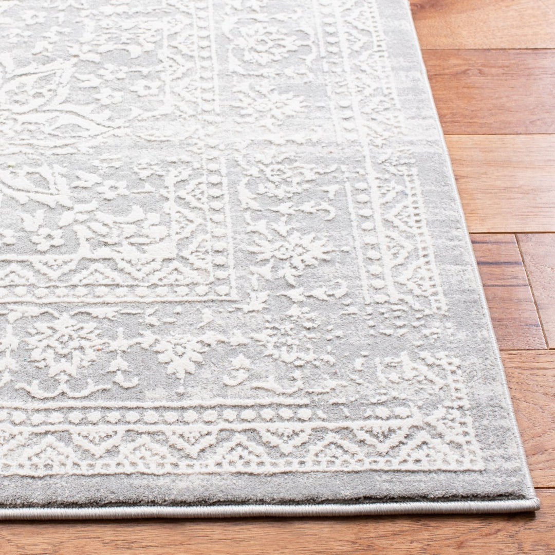 SAFAVIEH Princeton Collection PRN712G Grey / Beige Rug Image 4