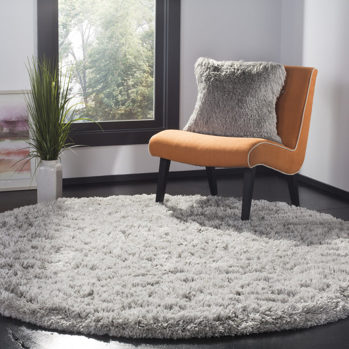 SAFAVIEH Polar Shag Collection PSG800D Silver Rug Image 9