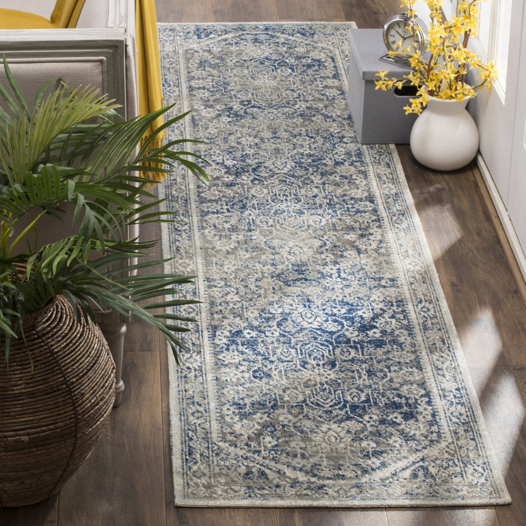 SAFAVIEH Patina Collection PTN318A Grey / Blue Rug Image 2