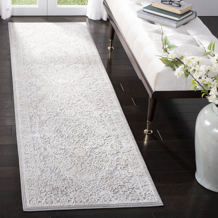 SAFAVIEH Reflection RFT668G Light Grey / Cream Rug Image 9