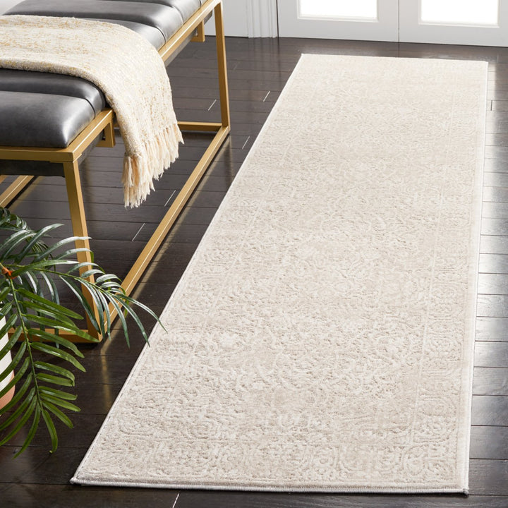 SAFAVIEH Reflection Collection RFT670D Creme / Ivory Rug Image 3