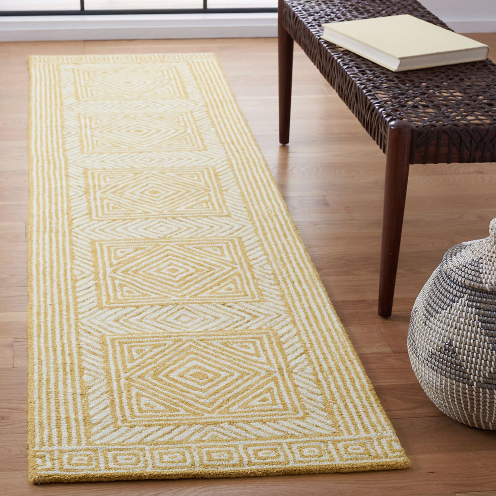 SAFAVIEH Roslyn ROS352C Handmade Yellow / Ivory Rug Image 2