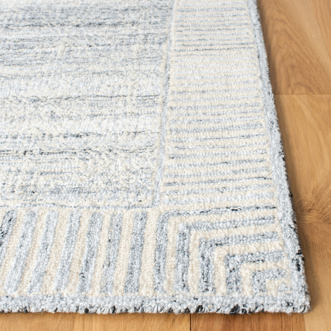 SAFAVIEH Roslyn ROS804A Handmade Grey / Ivory Rug Image 4