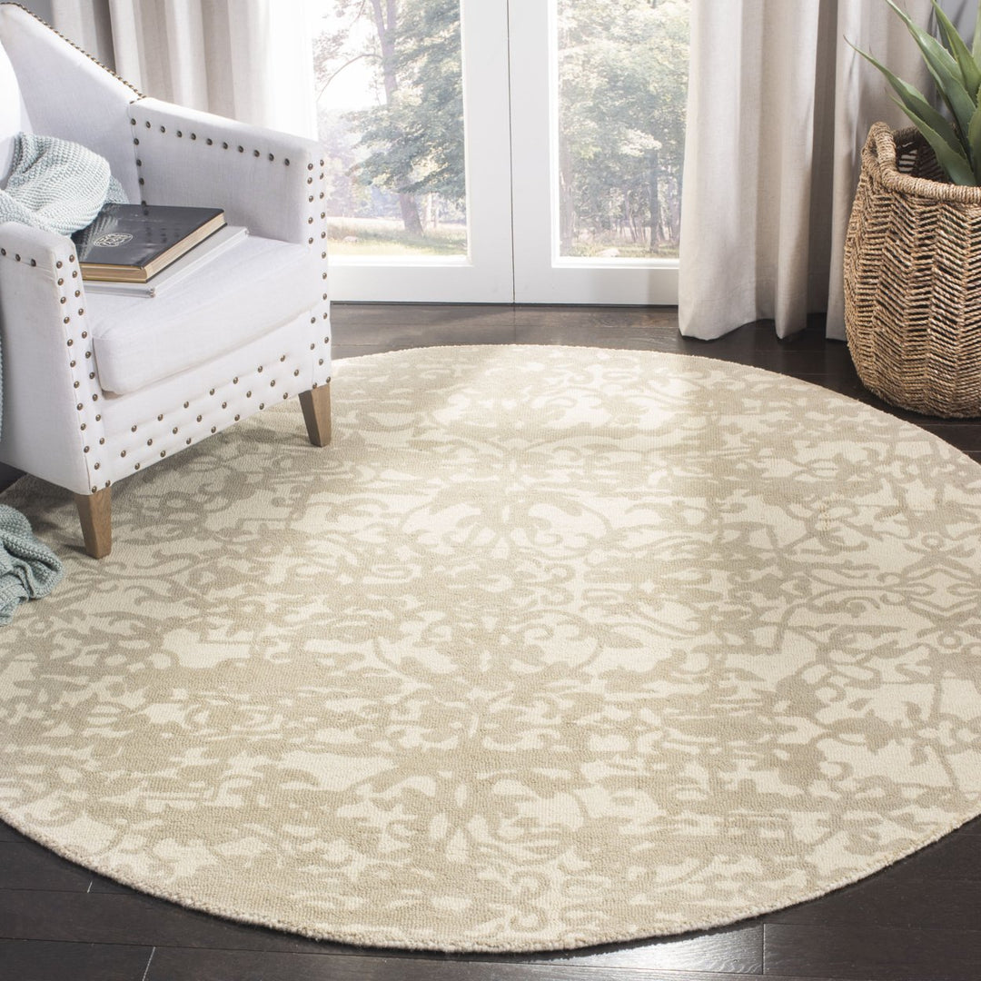 SAFAVIEH Restoration Vintage RVT101B Ivory / Sand Rug Image 2