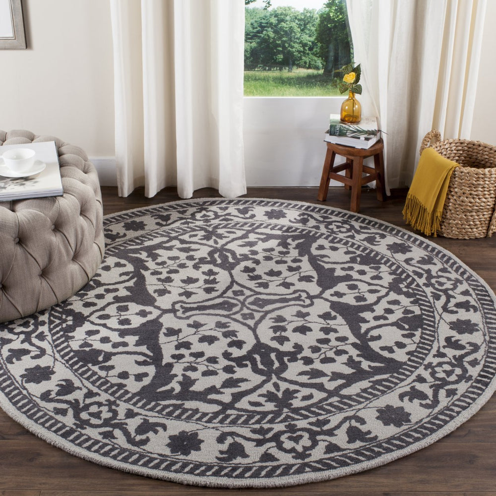 SAFAVIEH Restoration Vintage RVT102H Silver / Grey Rug Image 2