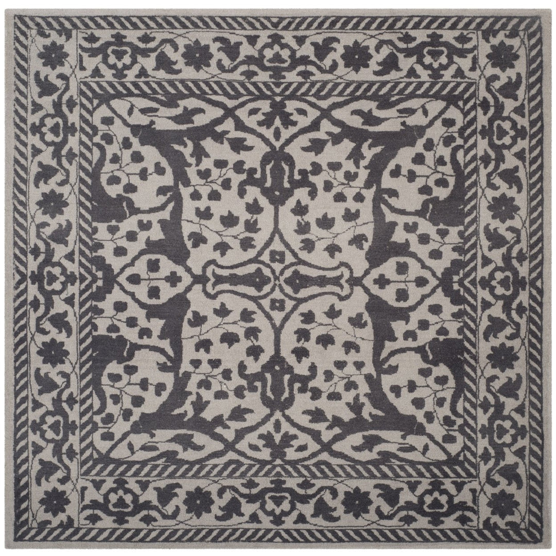 SAFAVIEH Restoration Vintage RVT102H Silver / Grey Rug Image 1