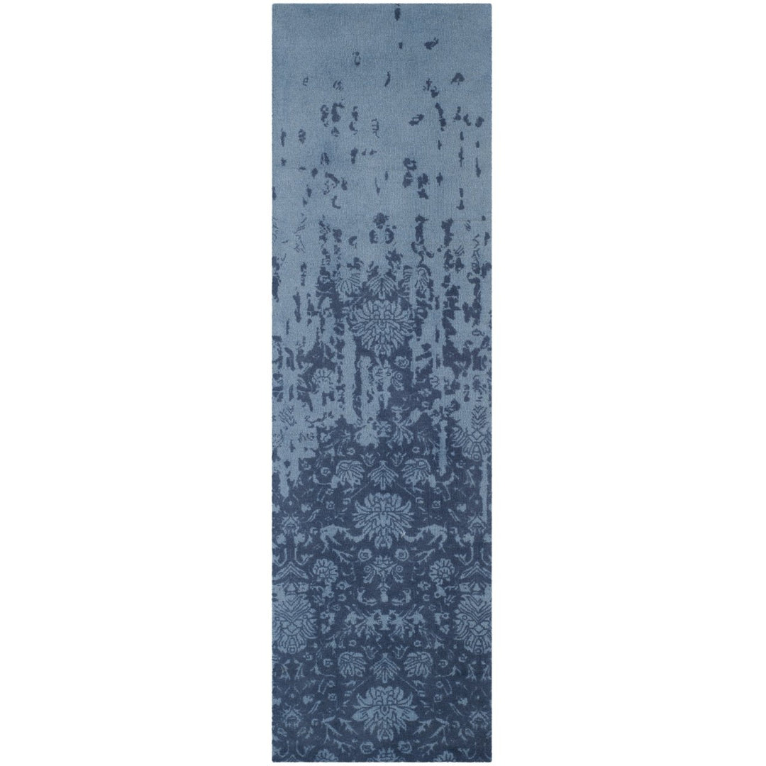 SAFAVIEH Restoration Vintage RVT104E Blue / Dark Blue Rug Image 1