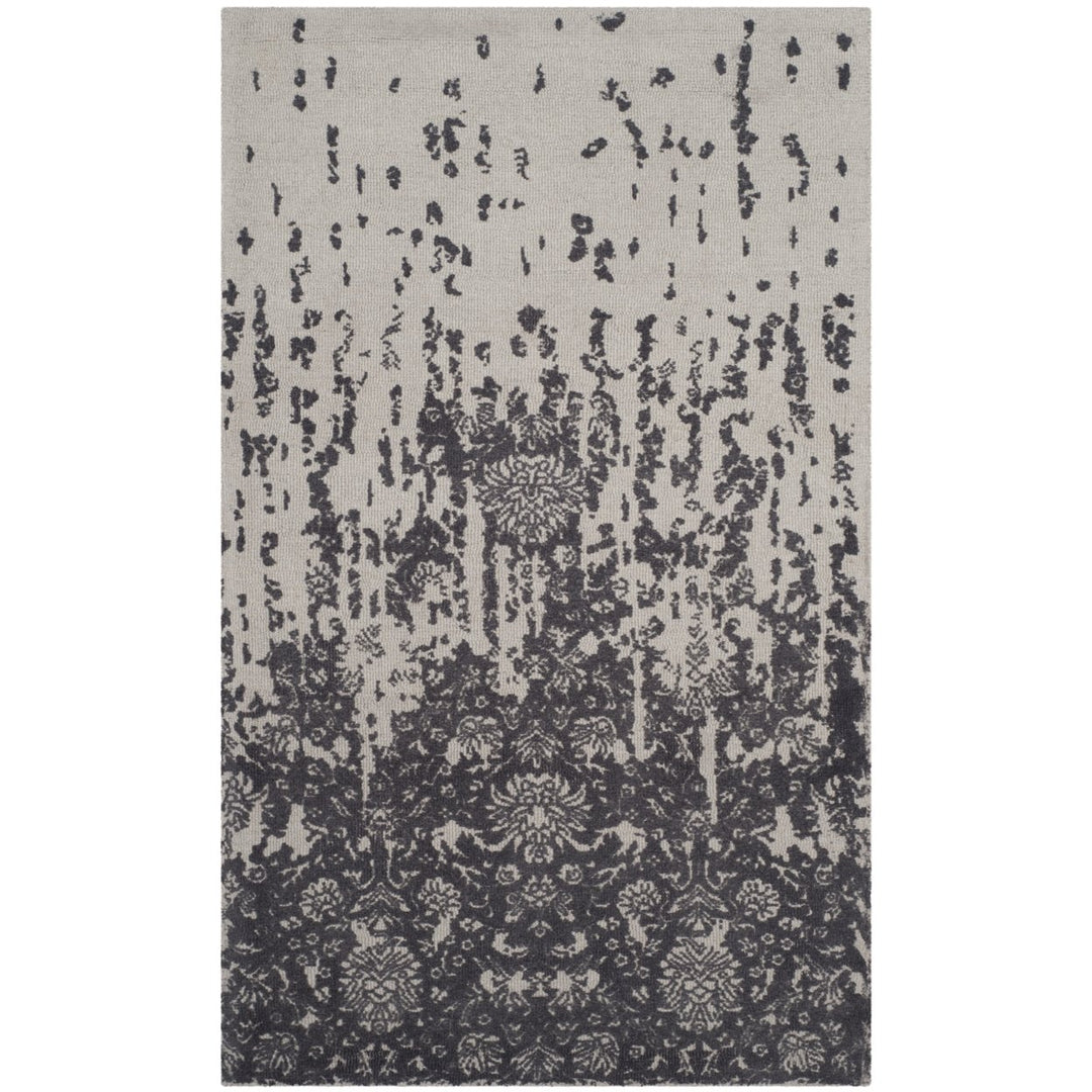 SAFAVIEH Restoration Vintage RVT104H Silver / Grey Rug Image 1