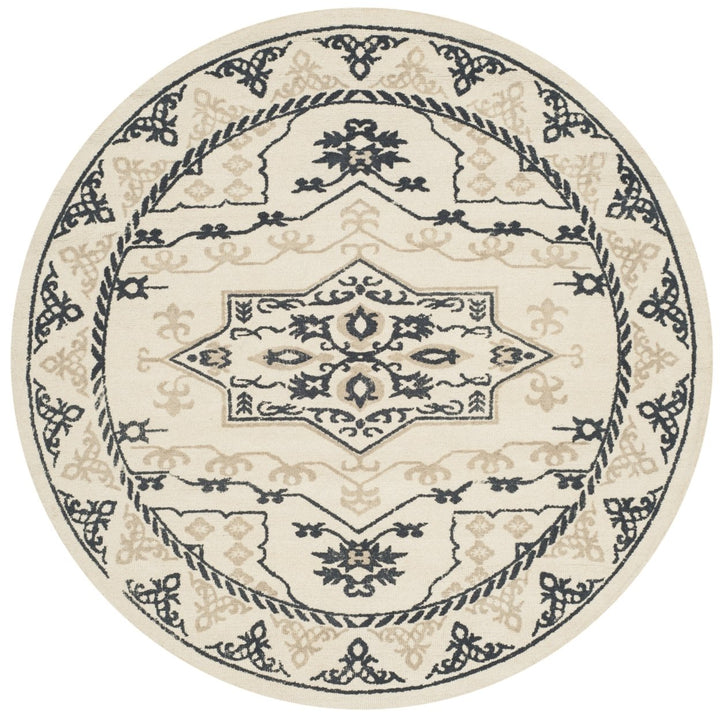 SAFAVIEH Restoration Vintage RVT424A Ivory / Charcoal Rug Image 4