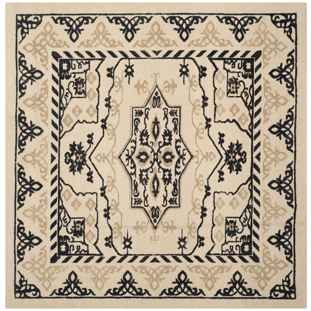 SAFAVIEH Restoration Vintage RVT424A Ivory / Charcoal Rug Image 6