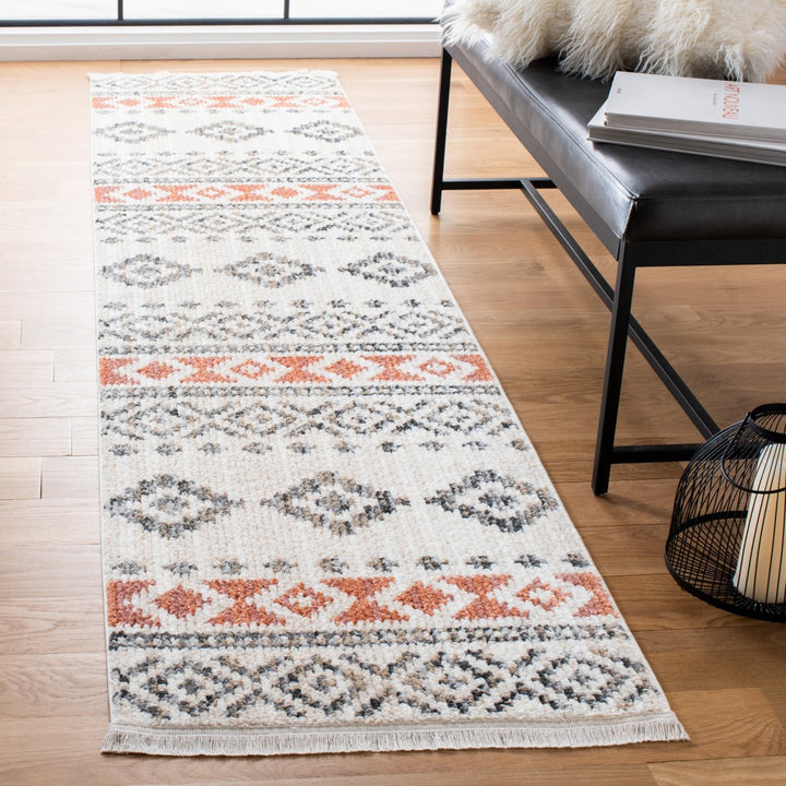 SAFAVIEH Sedona Collection SED815A Ivory / Rust Rug Image 3