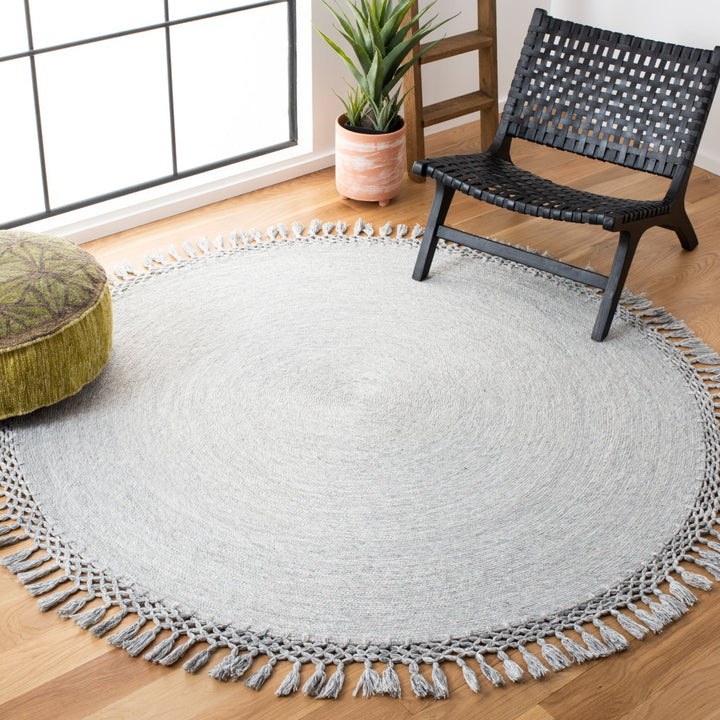 SAFAVIEH Sahara Collection SAH490F Handmade Grey Rug Image 2