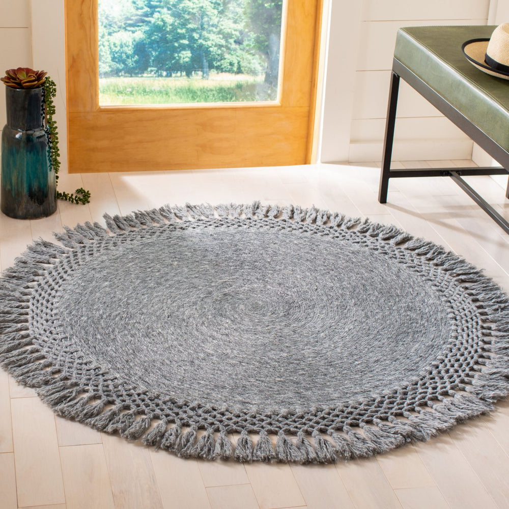 SAFAVIEH Sahara SAH490H Handmade Charcoal Rug Image 2