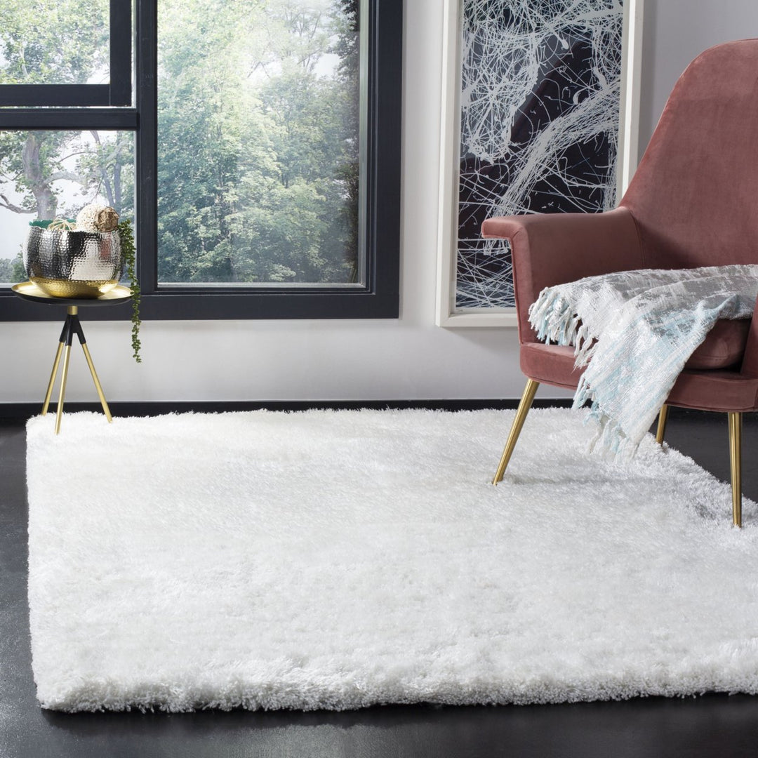 SAFAVIEH South Beach Shag SBS562A Snow White Rug Image 1