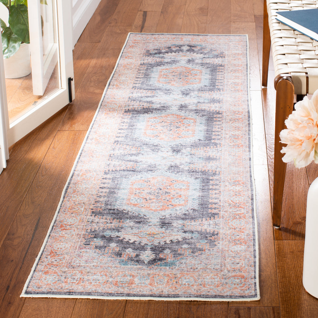 SAFAVIEH Serapi Collection SEP382P Terracotta / Blue Rug Image 3