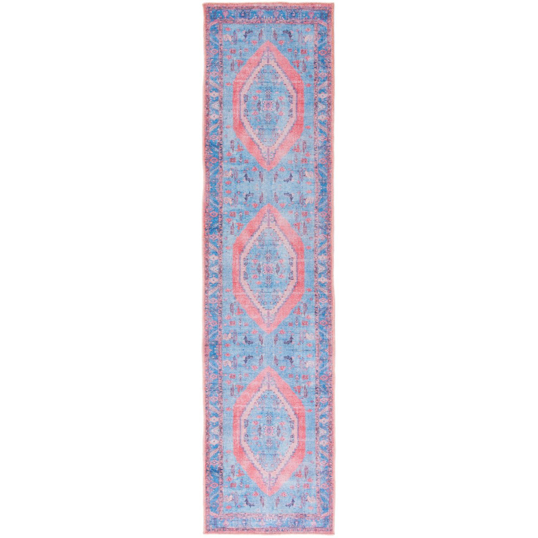 SAFAVIEH Serapi Collection SEP356J Light Blue / Beige Rug Image 1