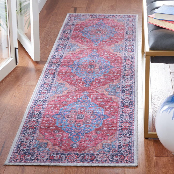 SAFAVIEH Serapi Collection SEP369M Blue / Rust Rug Image 3