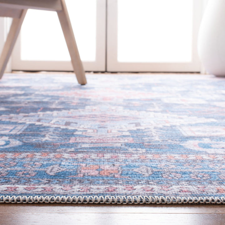 SAFAVIEH Serapi Collection SEP513M Blue / Ivory Rug Image 6