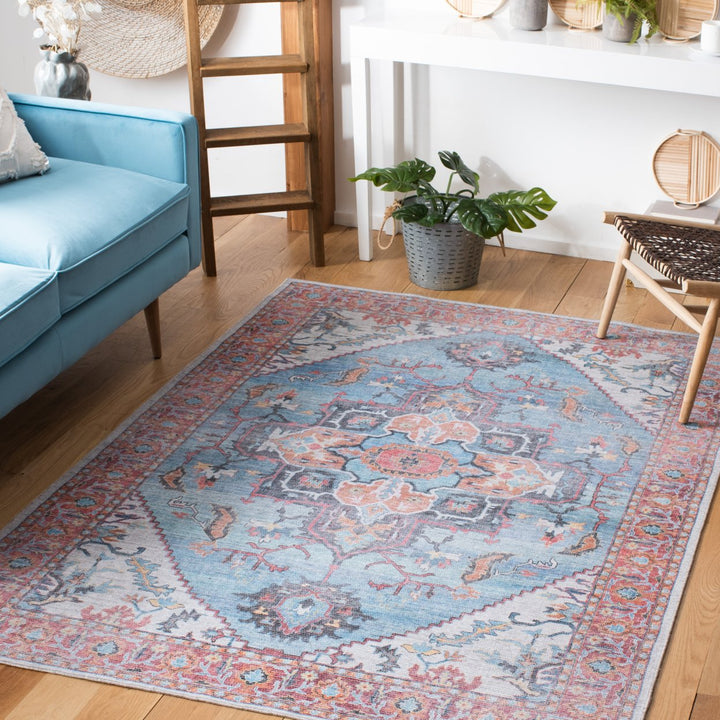 SAFAVIEH Serapi Collection SEP537M Blue / Ivory Rug Image 1