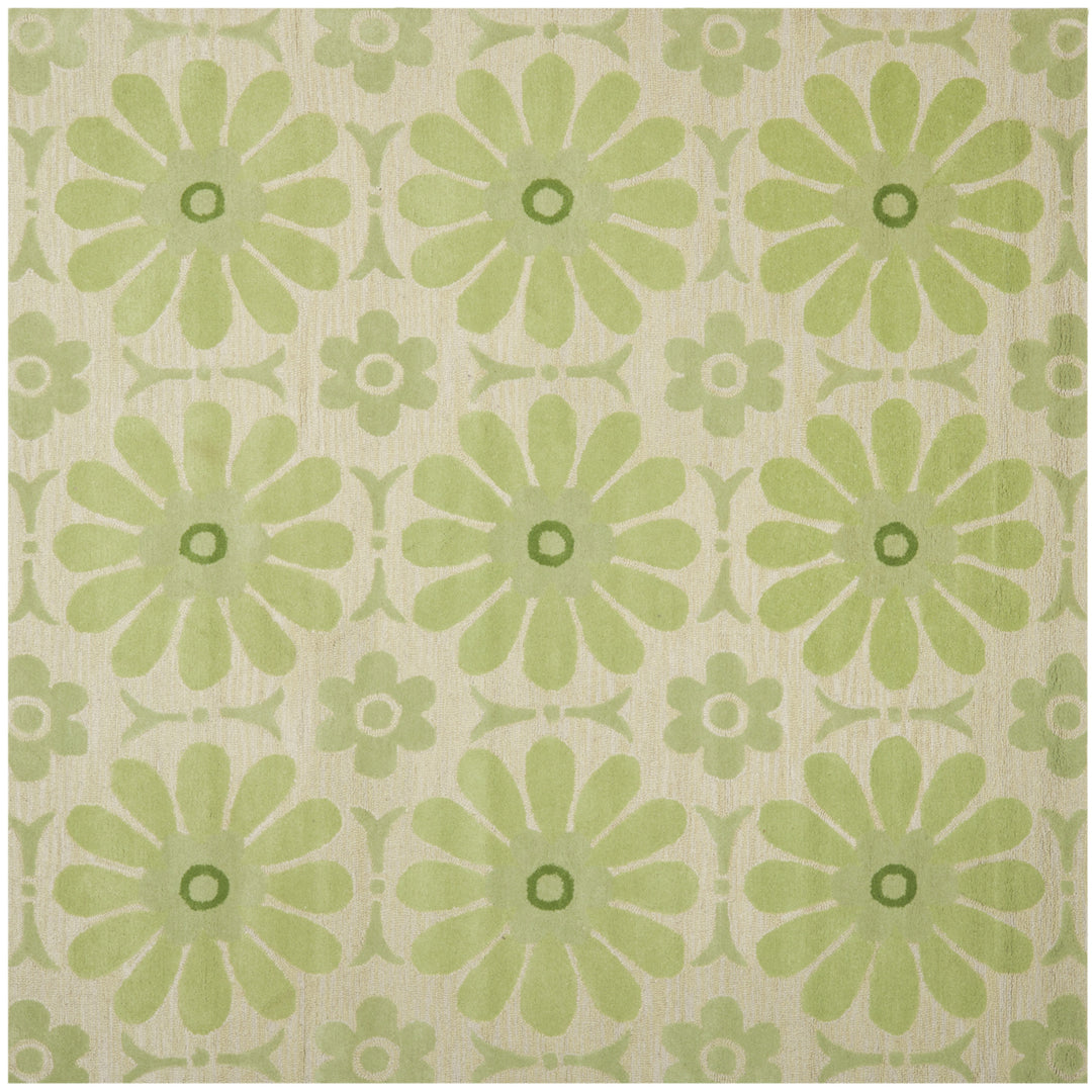 SAFAVIEH Kids SFK319A Handmade Beige / Green Rug Image 4