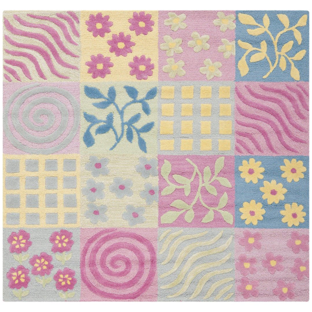 SAFAVIEH Kids Collection SFK356A Handmade Pink/Multi Rug Image 6