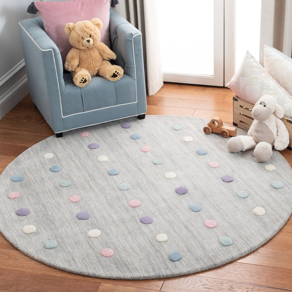 SAFAVIEH Kids Collection SFK803G Handmade Silver Rug Image 2