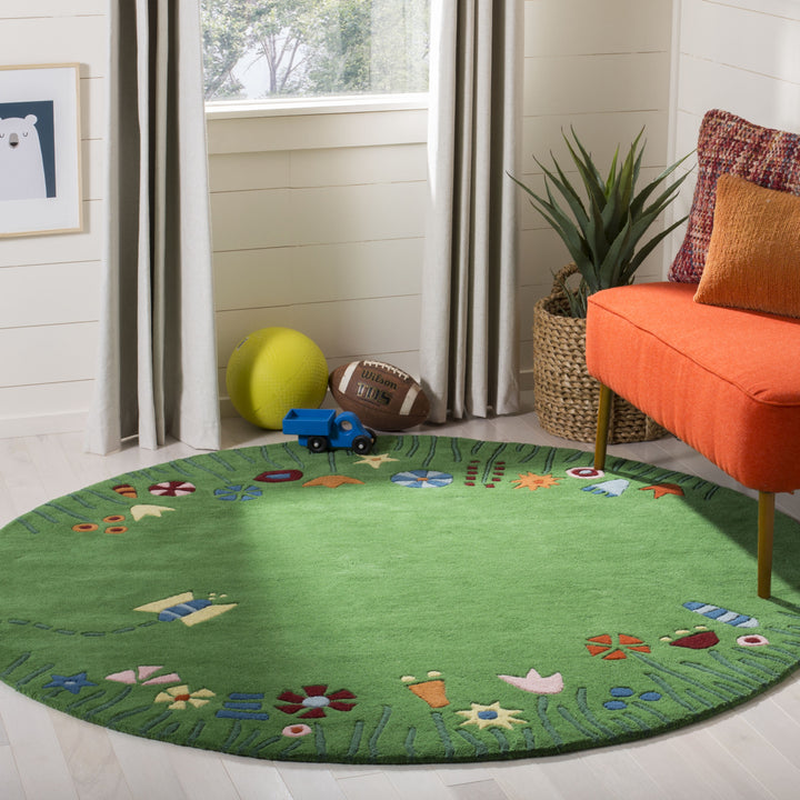 SAFAVIEH Kids SFK751A Handmade Green / Multi Rug Image 11