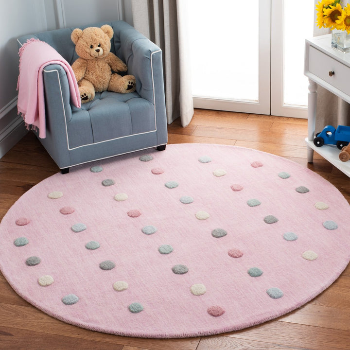 SAFAVIEH Kids Collection SFK803U Handmade Light Pink Rug Image 2