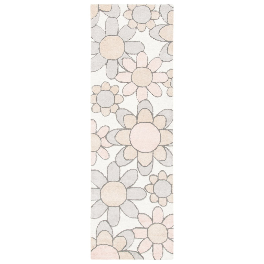 SAFAVIEH Kids Collection SFK923A Handmade Ivory/Pink Rug Image 1