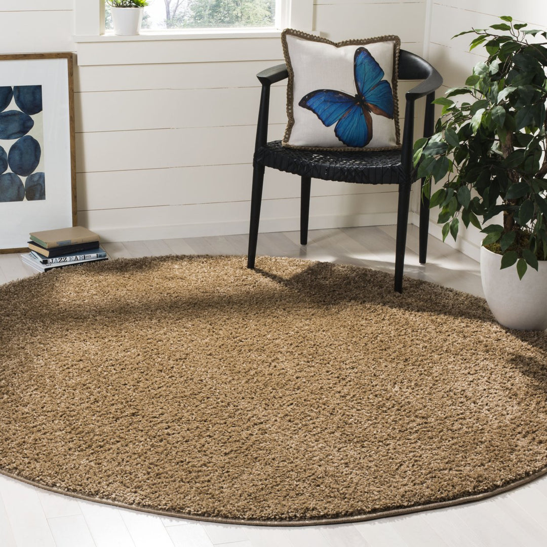 SAFAVIEH  York Shag Collection SG166A Dark Beige Rug Image 2