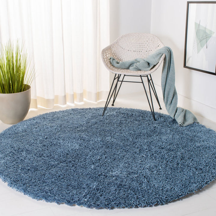 SAFAVIEH Classic Shag SG240C Light Blue Rug Image 2