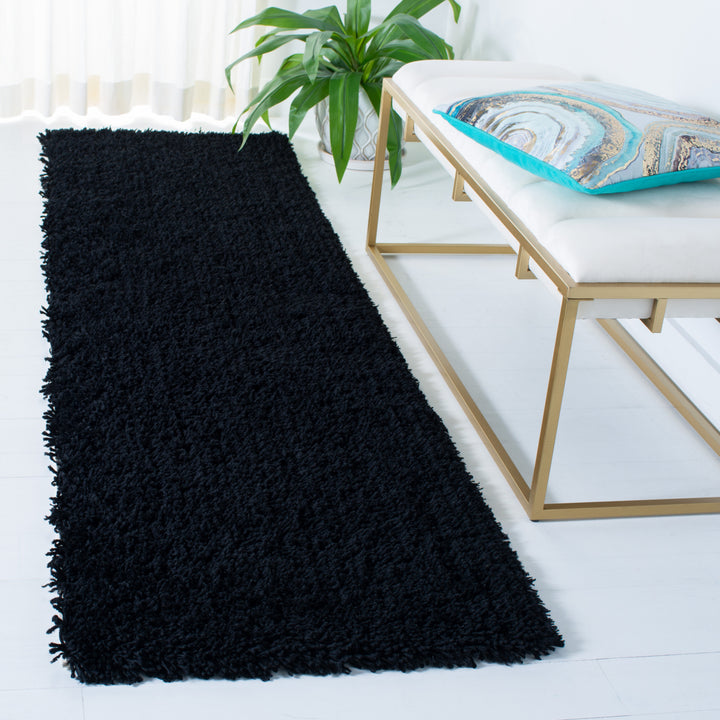 SAFAVIEH Classic Shag SG240L Handmade Black Rug Image 10