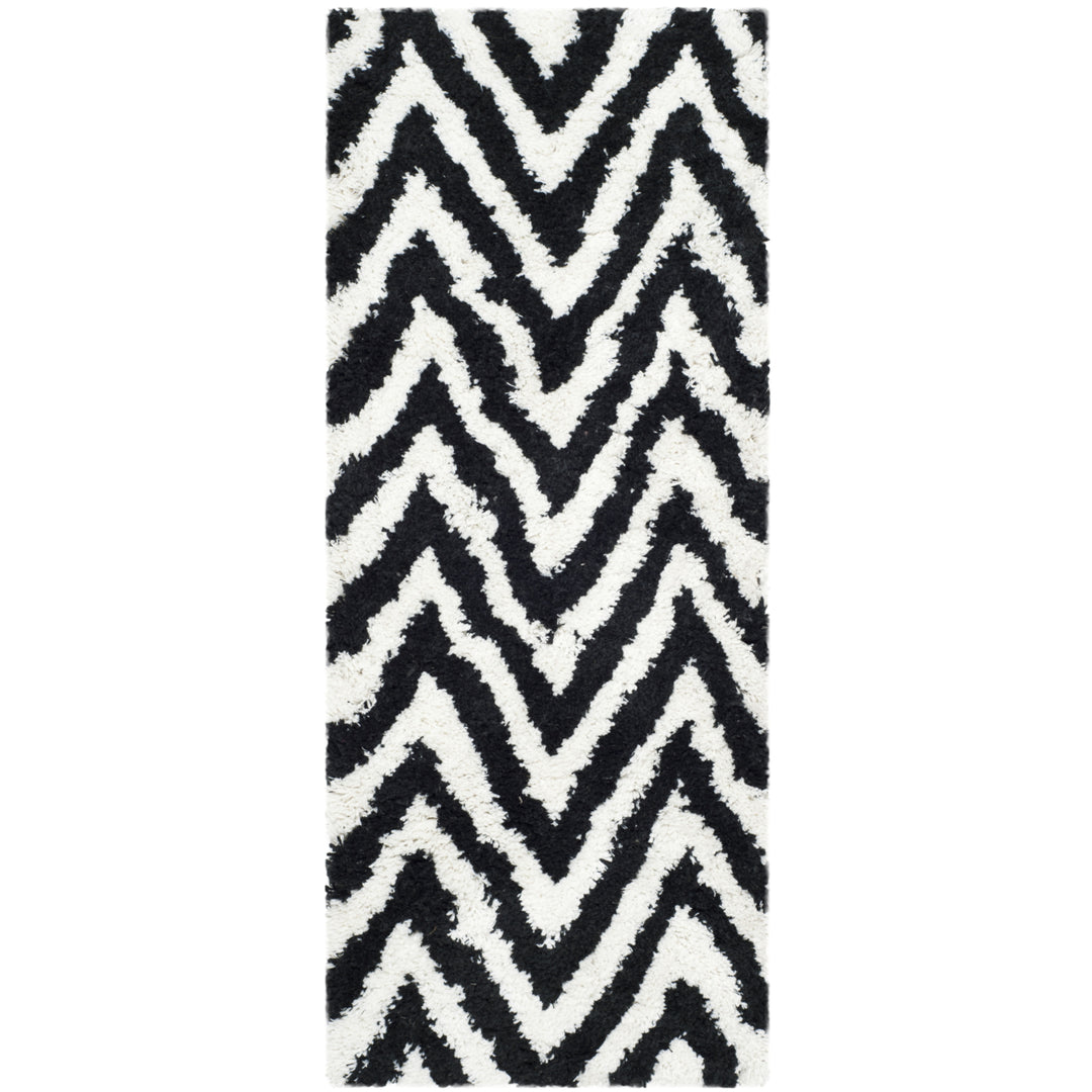 SAFAVIEH Chevron Shag SG250B Handmade Ivory / Black Rug Image 5